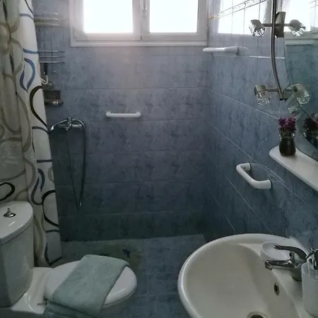 Katy's House Center * Neos Marmaras