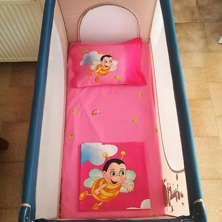 Katy's House Center * Neos Marmaras