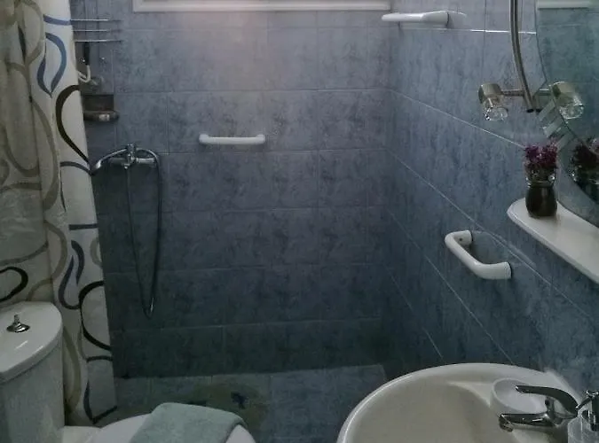 Katy's House Center * 新马尔马拉斯